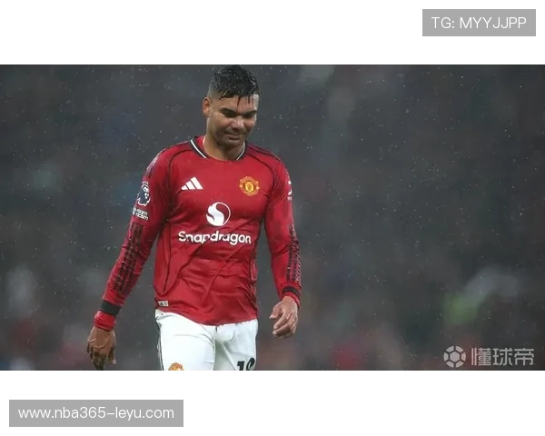 卡塞米罗拒绝离队！32岁巴西铁腰坚守曼联，优雅接受替补定位等待机会